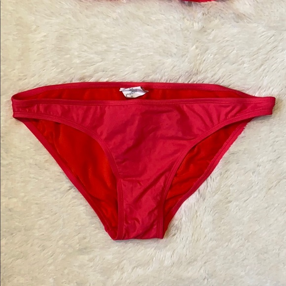 ON Ruffle Top Swimming-suit Set - Picture 3 of 4